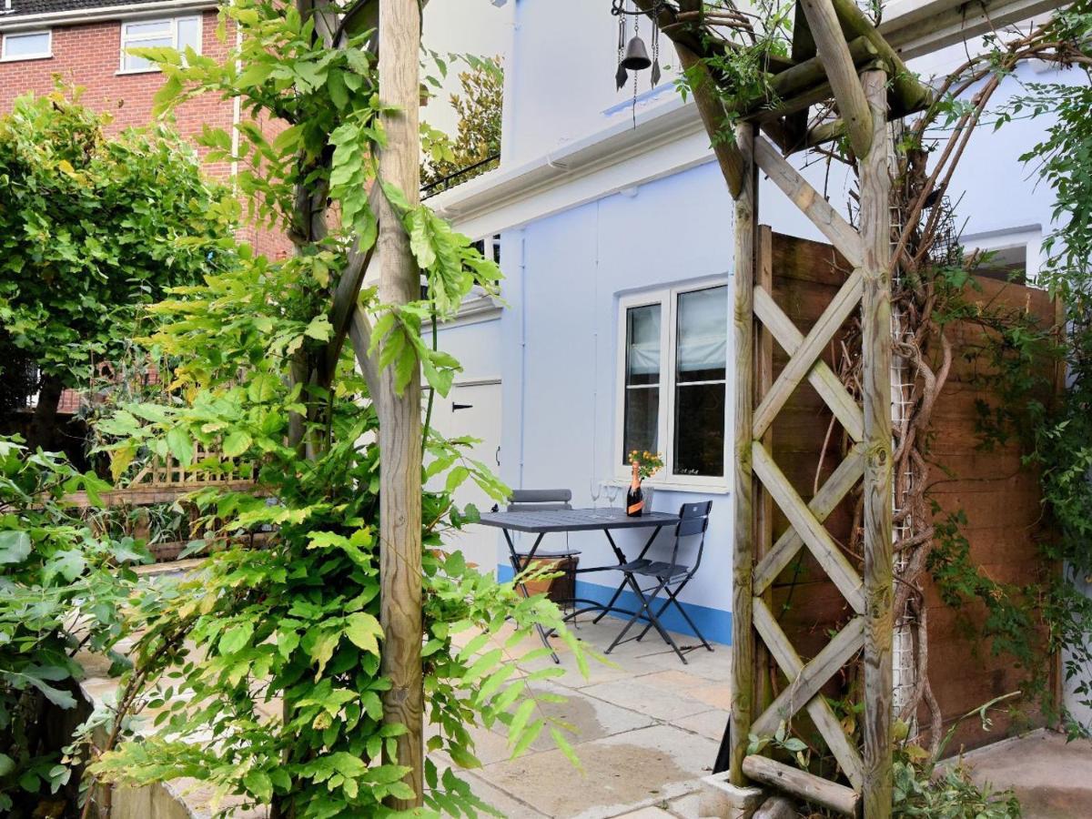 1 Lymbrook Cottages ไลม์รีจิส ภายนอก รูปภาพ